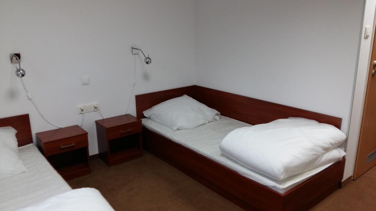 Motel Stare Brynki Przy Stacji Bp Trojka Chlebowo Екстериор снимка