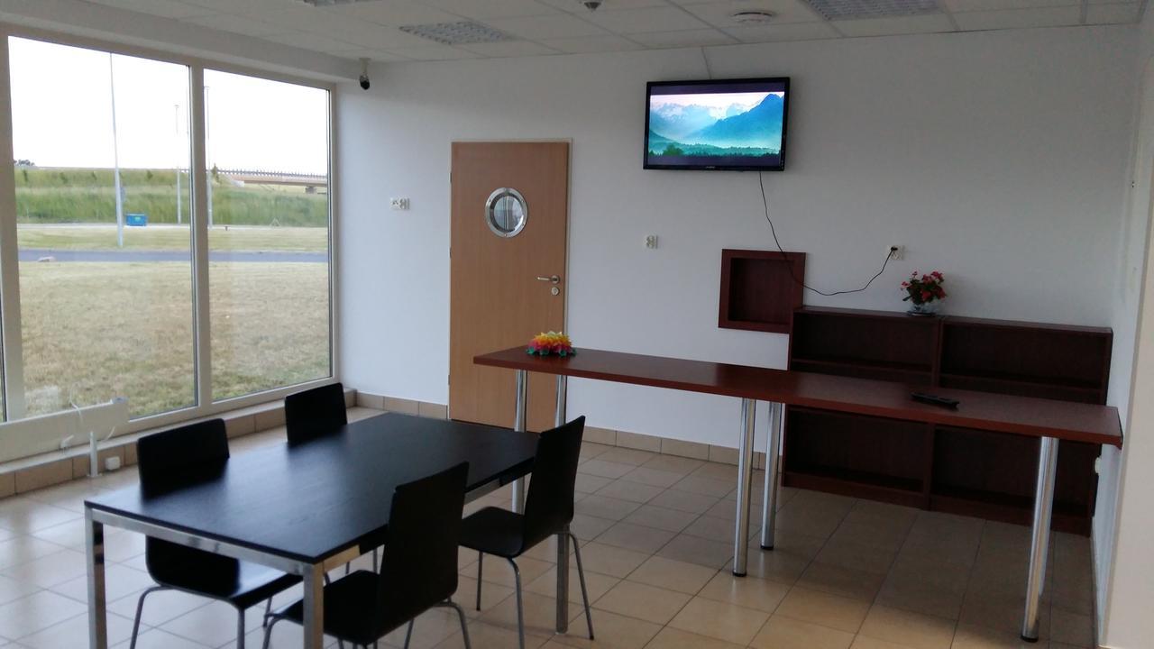 Motel Stare Brynki Przy Stacji Bp Trojka Chlebowo Екстериор снимка