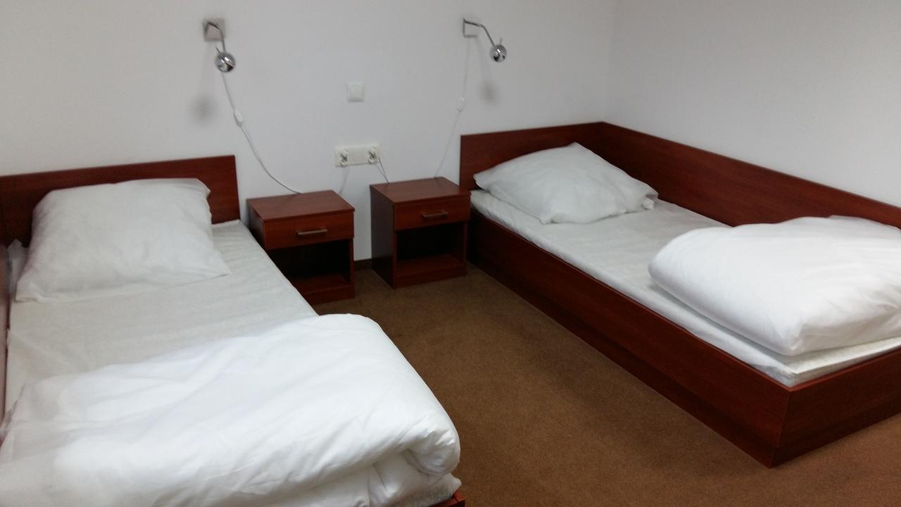 Motel Stare Brynki Przy Stacji Bp Trojka Chlebowo Екстериор снимка