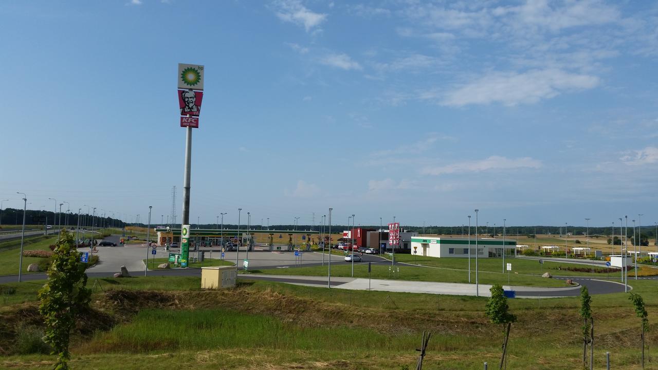 Motel Stare Brynki Przy Stacji Bp Trojka Chlebowo Екстериор снимка